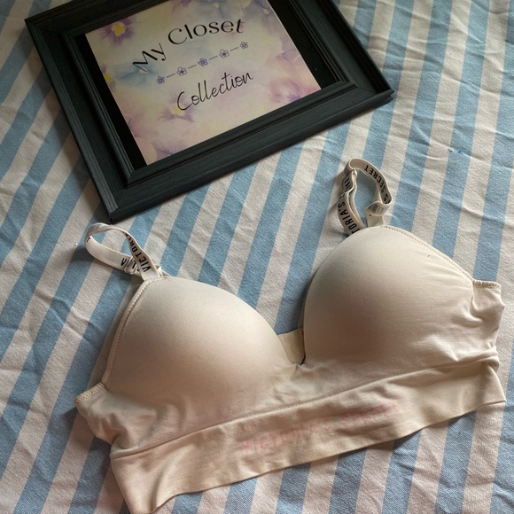 ***SOLD ON ANOTHER APP *** Victoria’s Secret PINK 36C bra bundle - Picture 14 of 16